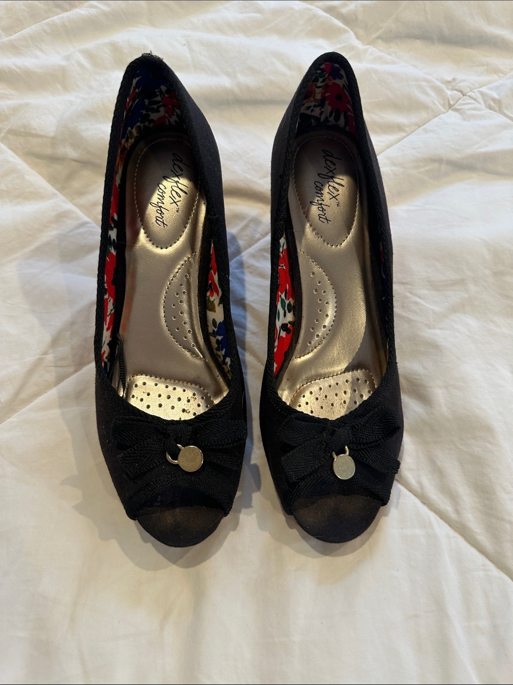 dexflex comfort Black Peep-Toe Wedge Heels with Bow Accent